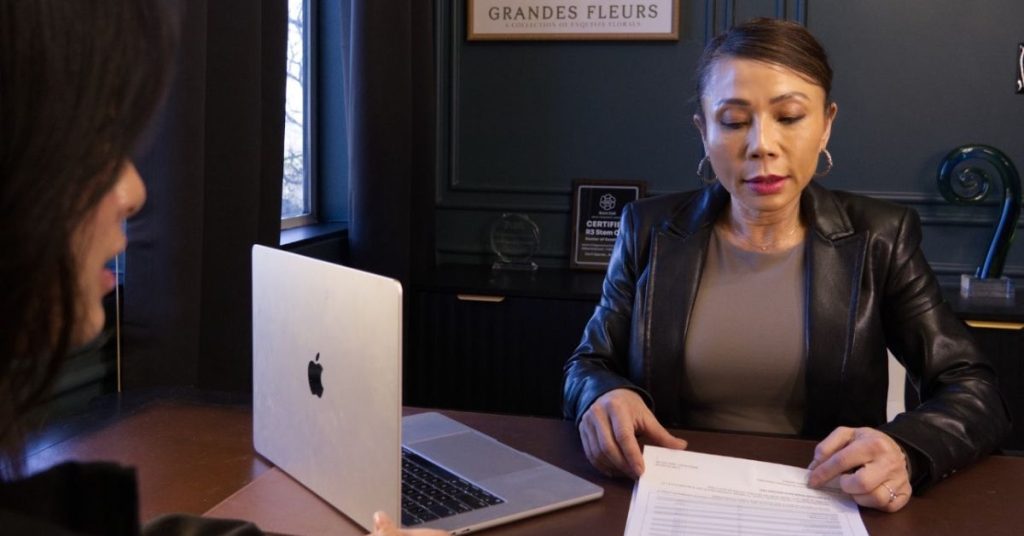 Dr. Khanh Nguyen talking to patient about health and longevity concierge program